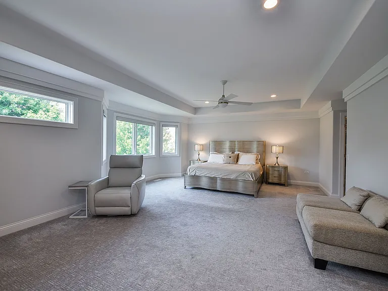2447 Sharon Ct — Photo 19