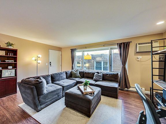 4th image of 5524 W Lawrence Ave #8