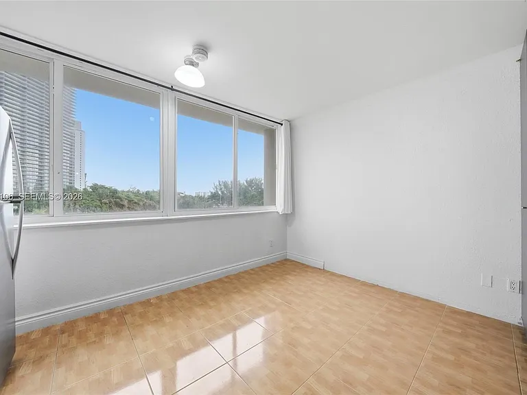 19201 Collins Ave #341 — Photo 21