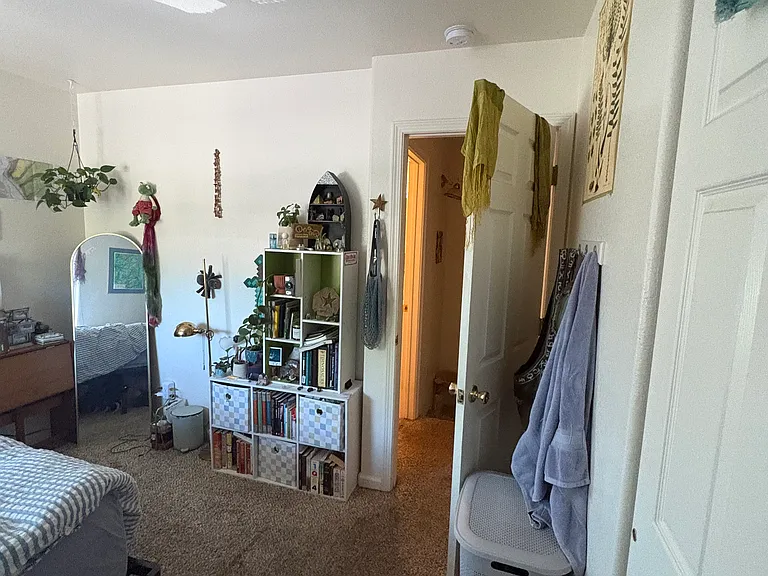 425 E 6th Ave #3 — Photo 2