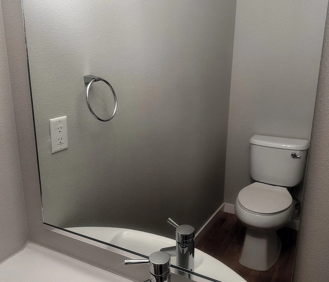 1 bed, 1.5 bath, 900 sqft, $2,450 — Photo 4