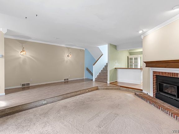 5th image of 353 Lakefront Blvd