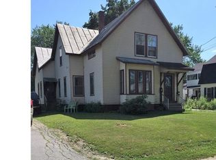 5 Cottage St, Fairfield, ME 04937