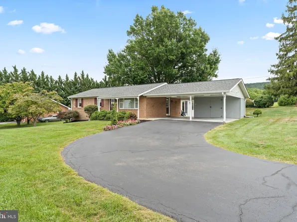 8003 Mapleville Rd, Boonsboro, MD 21713