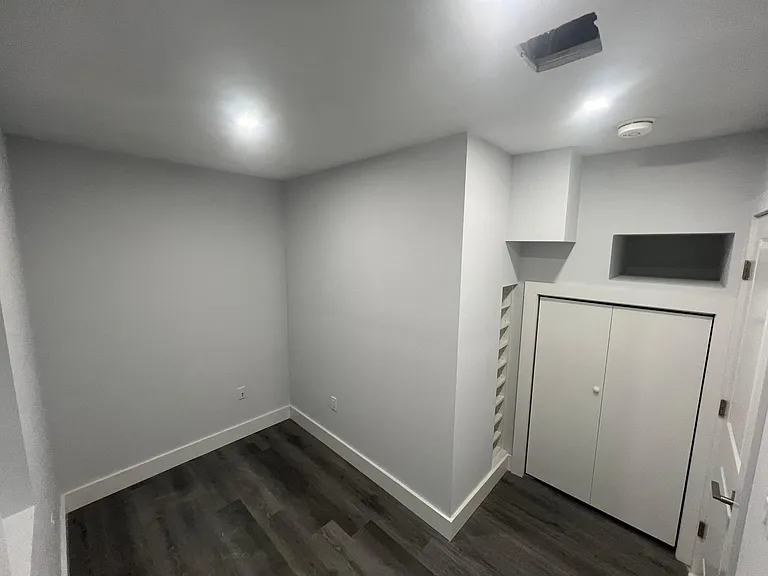 6112 Broadway #1 — Photo 13