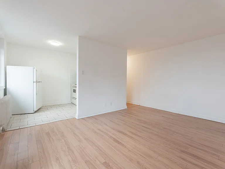 330 Chisholm Ave #12 — Photo 9