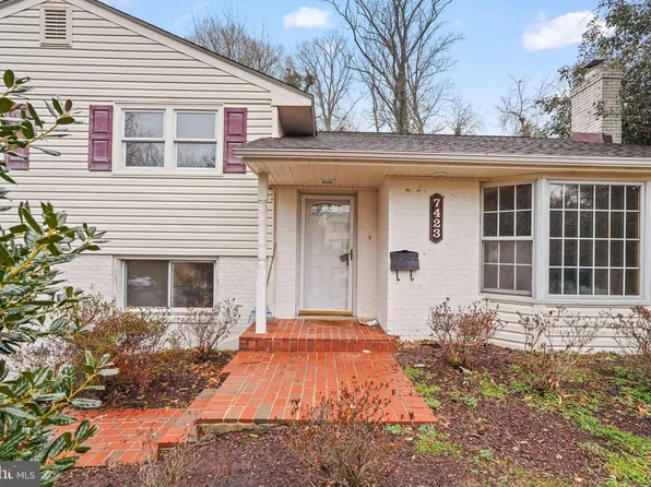 7423 Exmore St, Springfield, VA 22150
