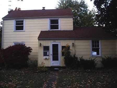 2nd image of 301 Bidwell St