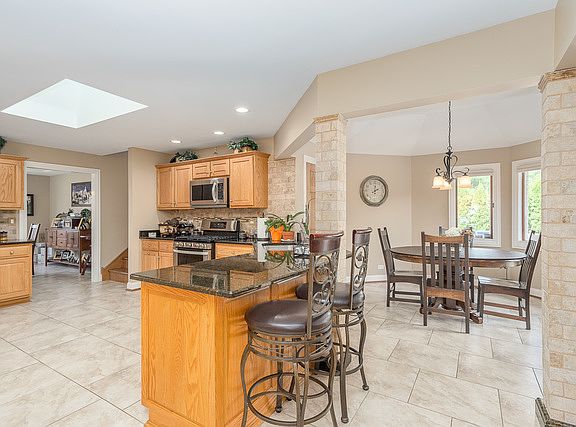 5th image of 12860 W Beaver Lake Dr