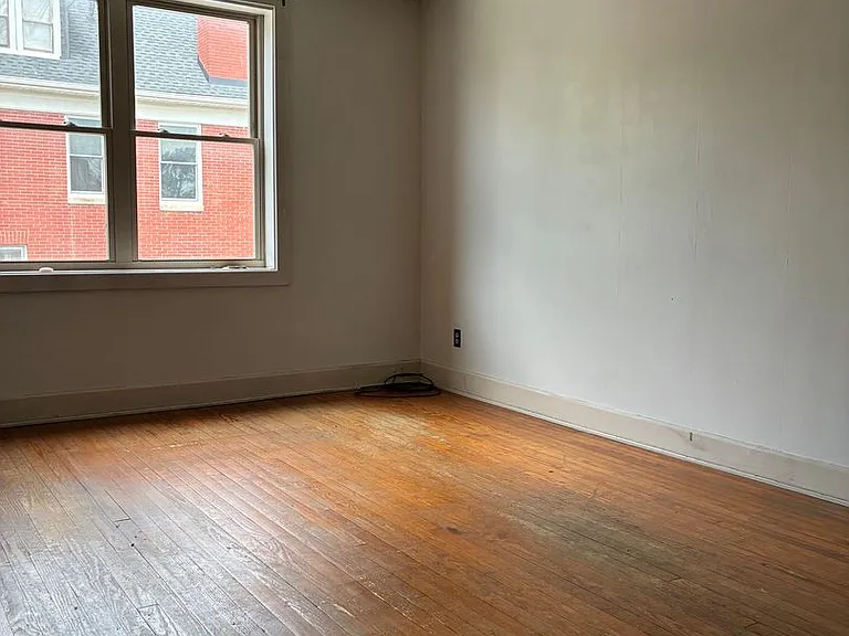 519 Broadway — Photo 1