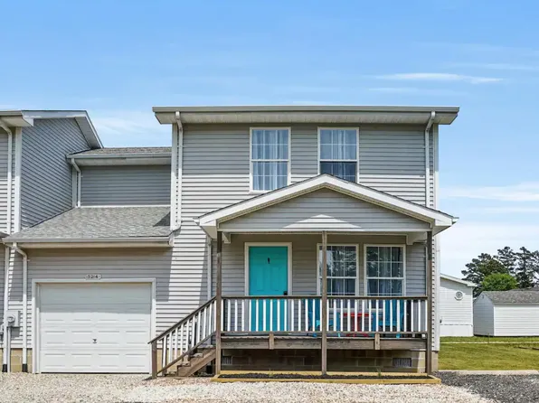 5214 Woody Ln, Chincoteague Island, VA 23336