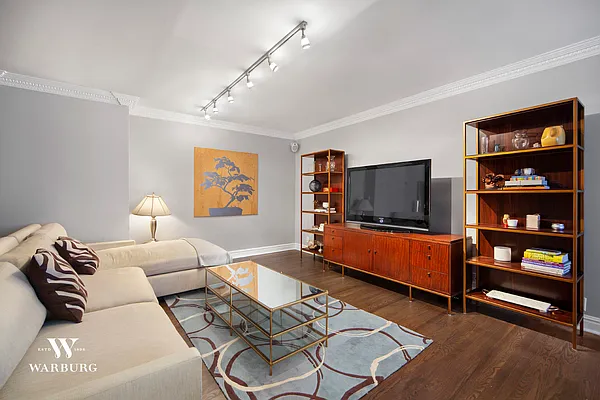 Sold by Warburg | media 2