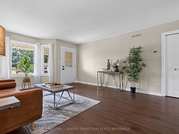 4th image of 14 Gregus Ct
