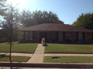 1901 Ann Ave, Carrollton, TX 75006