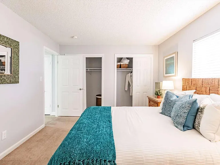 Cypress Winds Apartment Homes — Photo 13