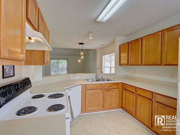 3rd image of 239 Dupont Way