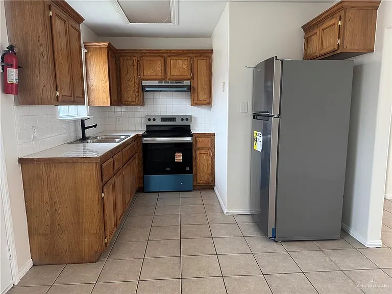 512 E Upas Ave #1 — Photo 2