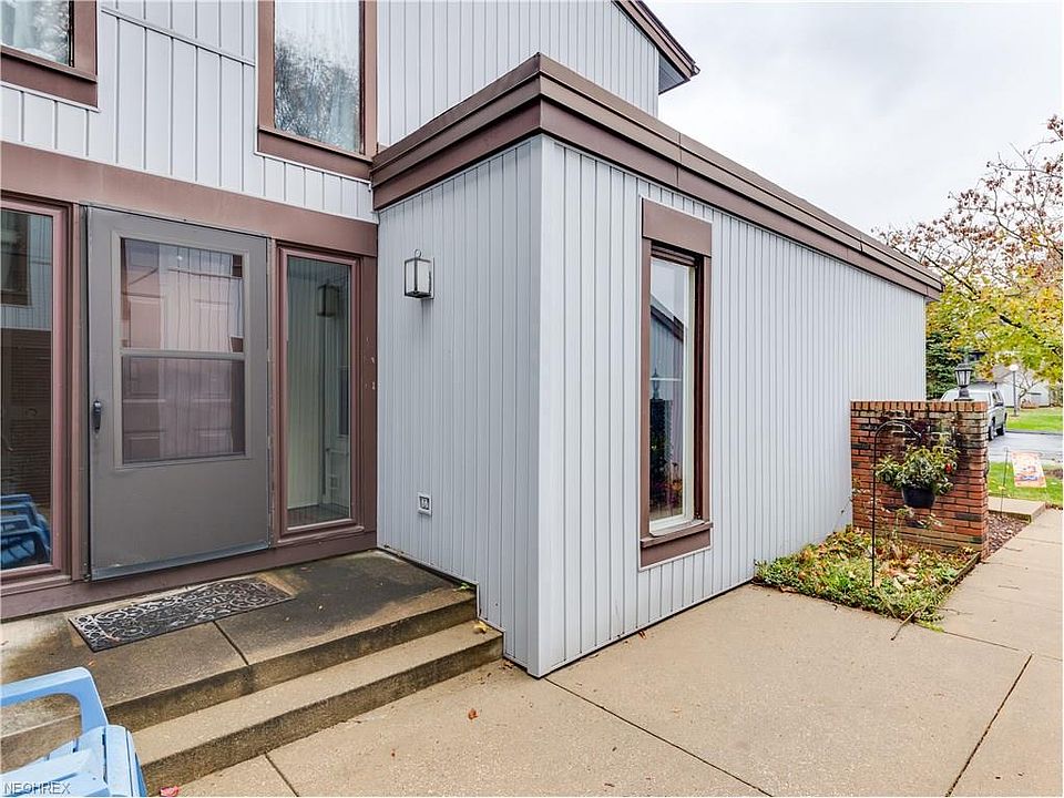 1st image of 736 Tinkers Ln