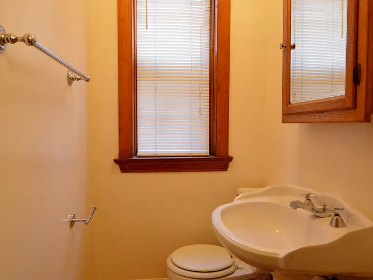 859 W Fletcher St #3 — Photo 20
