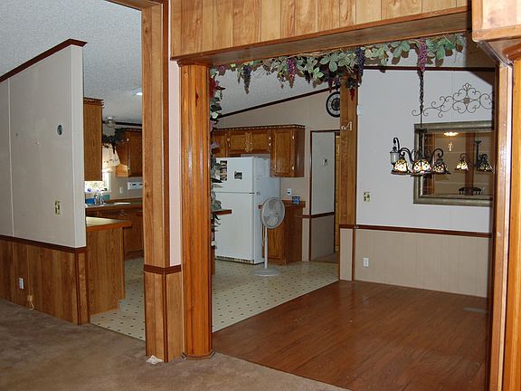 4th image of 1145 Cedar Creek Rd