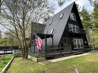 8882 Brakeman Rd, Chardon, OH 44024