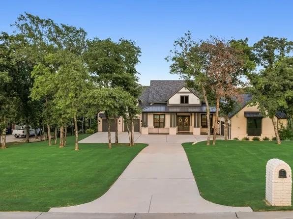 570 Prairie Timber Rd, Burleson, TX 76028