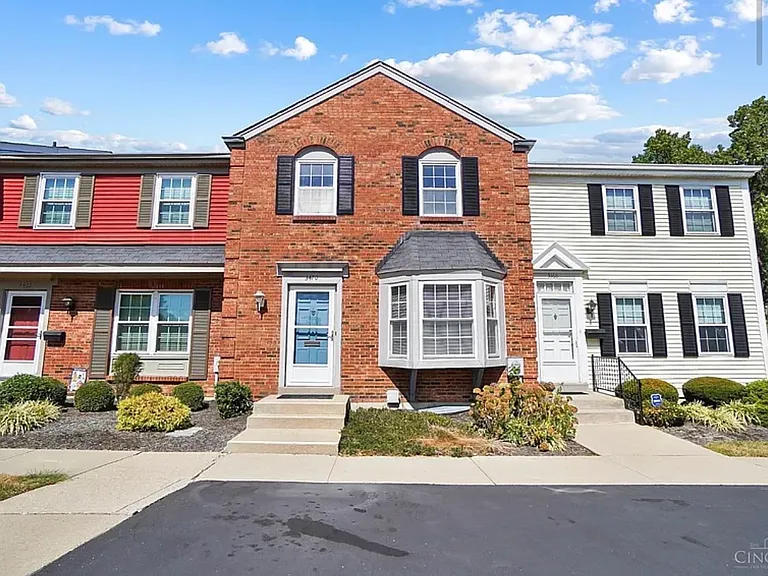 3470 Sunbury Ln — Photo 1