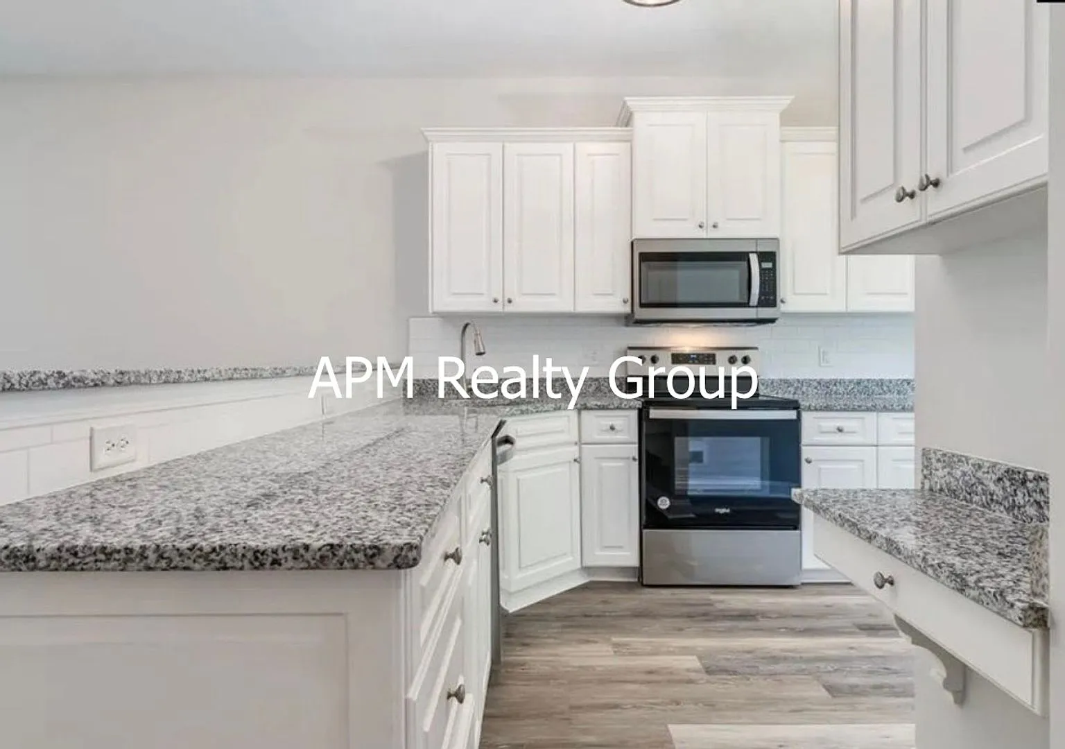 Easly Living Townhome — Photo 2