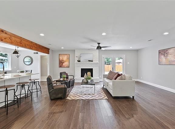 5th image of 5821 Twineing St