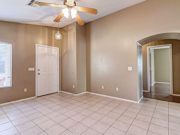 4th image of 12060 W Dahlia Dr