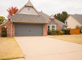 11516 S Locust Ave, Jenks, OK 74037