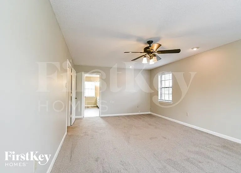6993 Loddon Cv — Photo 9