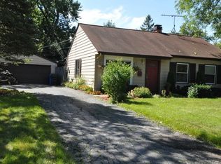 3403 Fairlawn Dr, Glenview, IL