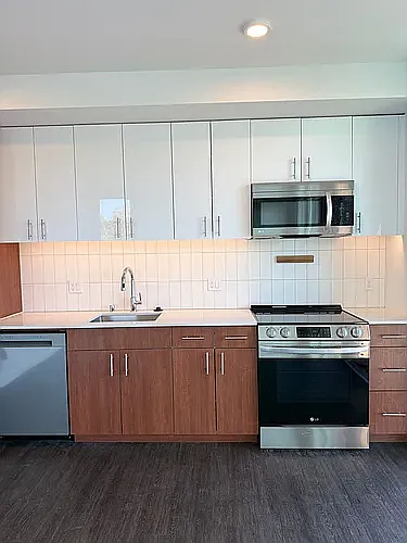 Flow Eastlake Apartments — Photo 73