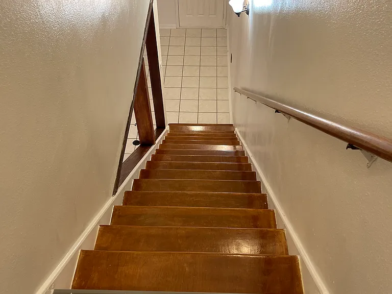 Regency Square Ct — Photo 6
