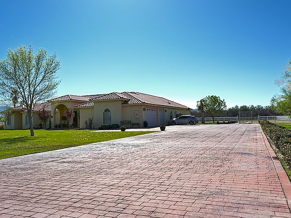 4th image of 102 Appaloosa Ct