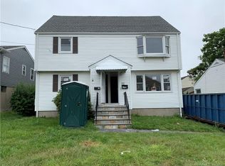 230 Greenfield Dr, Bridgeport, CT 06606