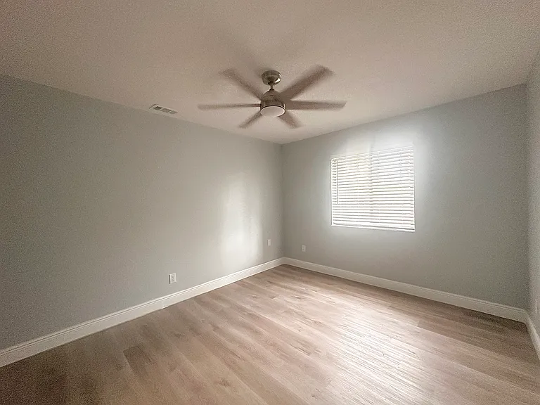 171 Springwood Cir #C — Photo 16