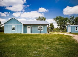 1844 Smoky Rd, Brenham, TX 77833