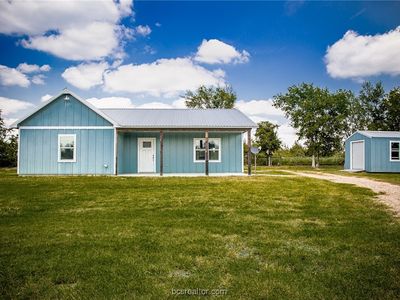 1844 Smoky Rd, Brenham, TX, 77833
