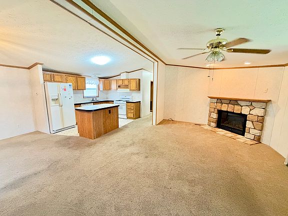 5th image of 452B Meadowlark Cir