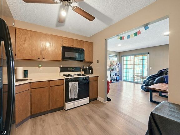 5th image of 111 Raintree Ln #111