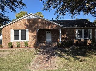 421 E Fordyce St, England, AR 72046