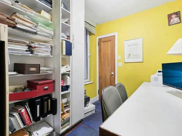 435 East 57th Street image 8 of 8