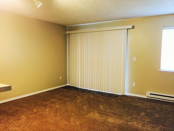 4th image of 9719 52nd St W APT 224