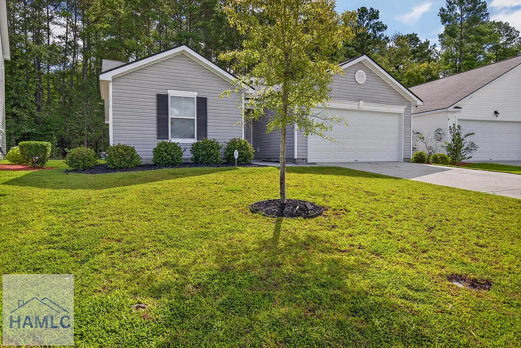3 bed, 2.0 bath, 1449 sqft, $1,970 — Photo 2