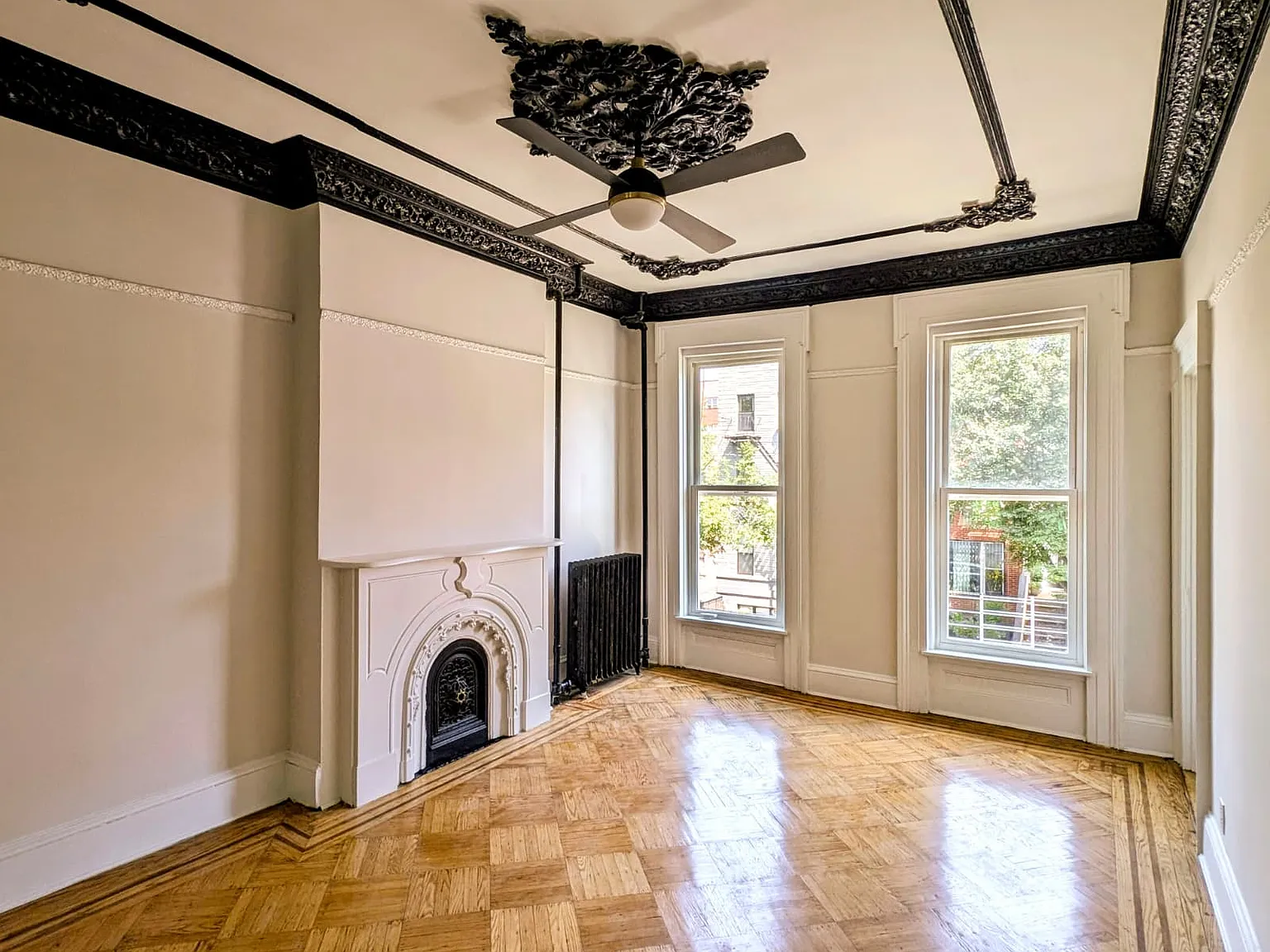 112 Ryerson Street — Photo 4