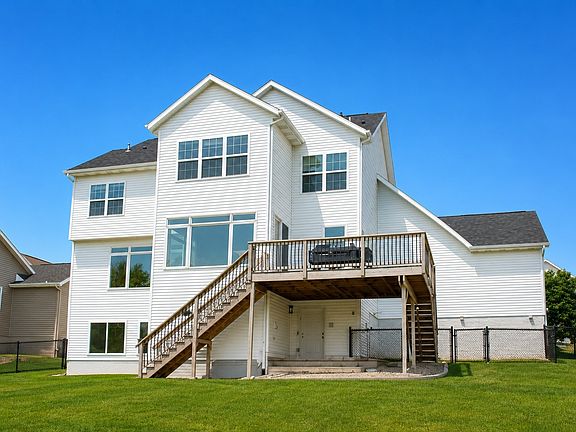 2nd image of 3137 Brookfield Dr