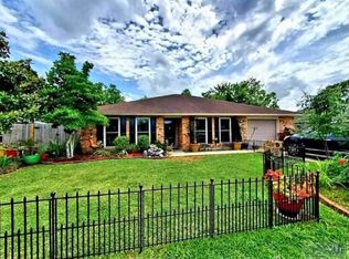1311 Levee Dr, Houma, LA 70360