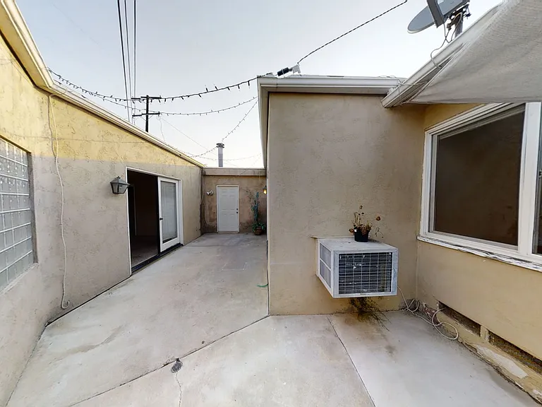 6243 Dorothy Dr — Photo 19